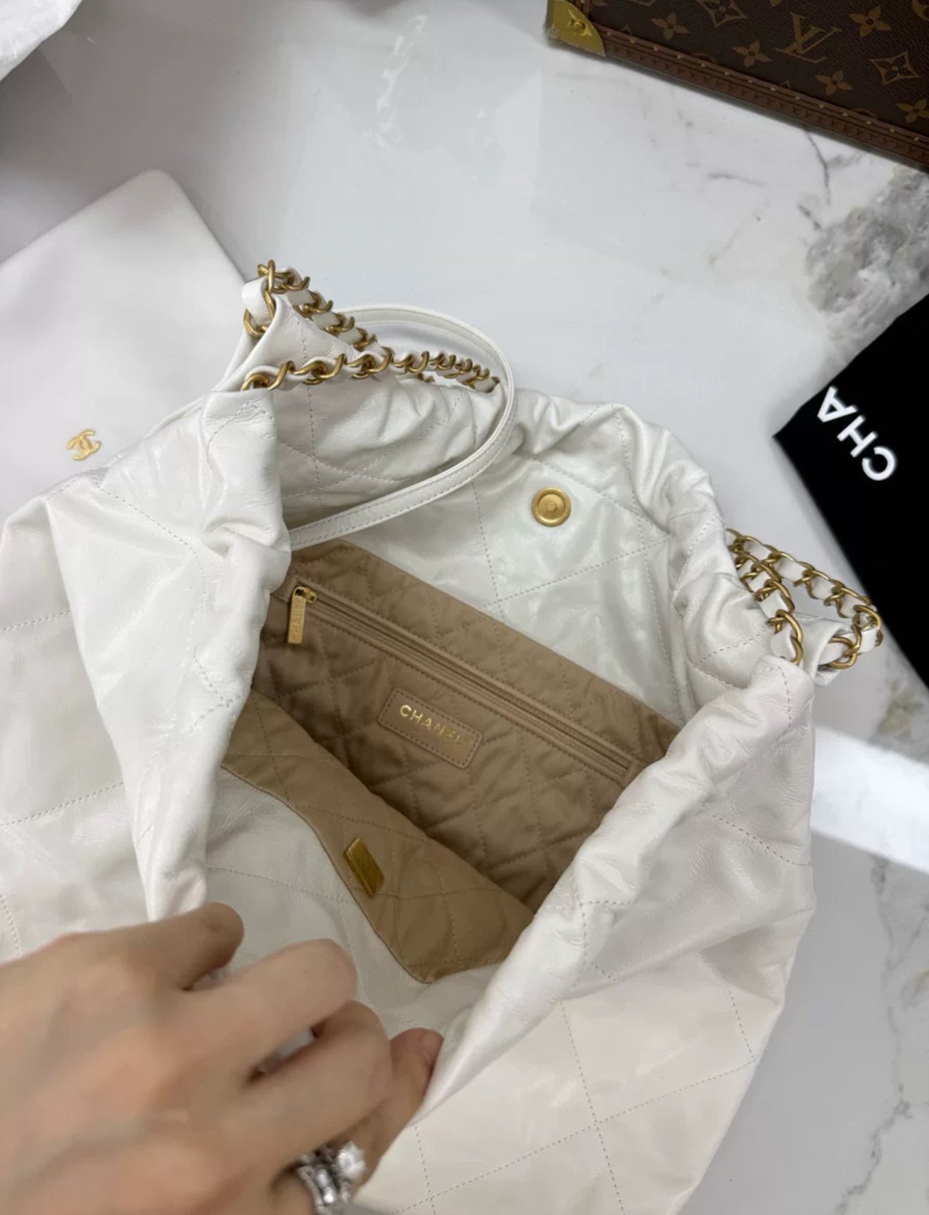 Chanel 22 Hobo Bag White Leather Gold Hardware