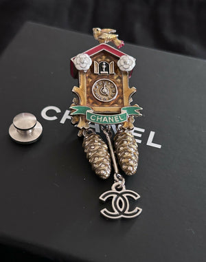 Chanel Métiers d'Art 2015 Salzburg Runway brooch