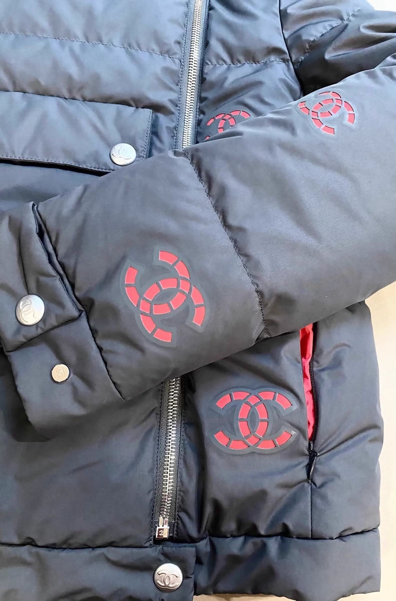 Chanel 21N black and red CC logo ski collection down jacket