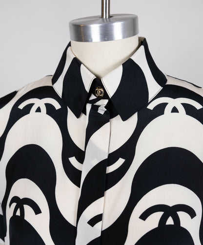 Chanel 2021 Spring/Summer Black and White Wave Set