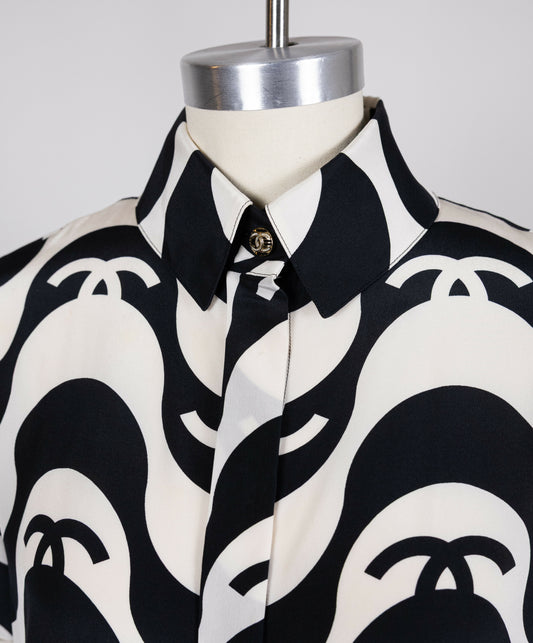 Chanel 2021 Spring/Summer Black and White Wave Set