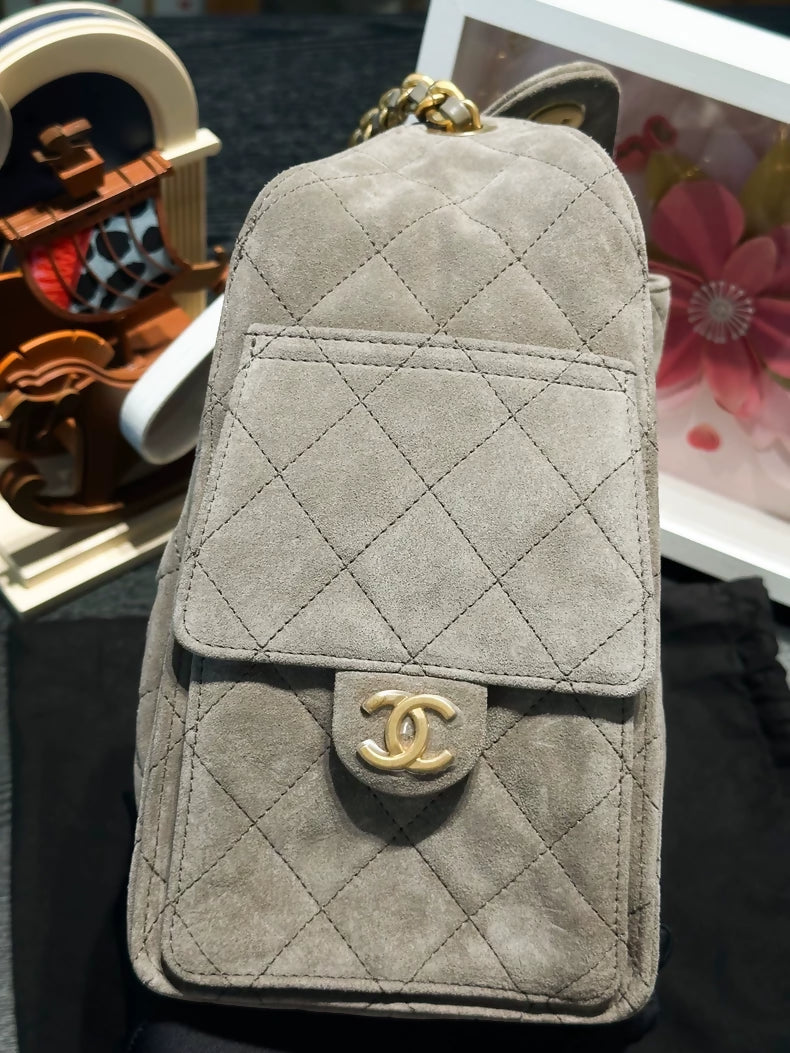 Chanel 25 hobo bag shoulder bag in grey suede with gold hardware