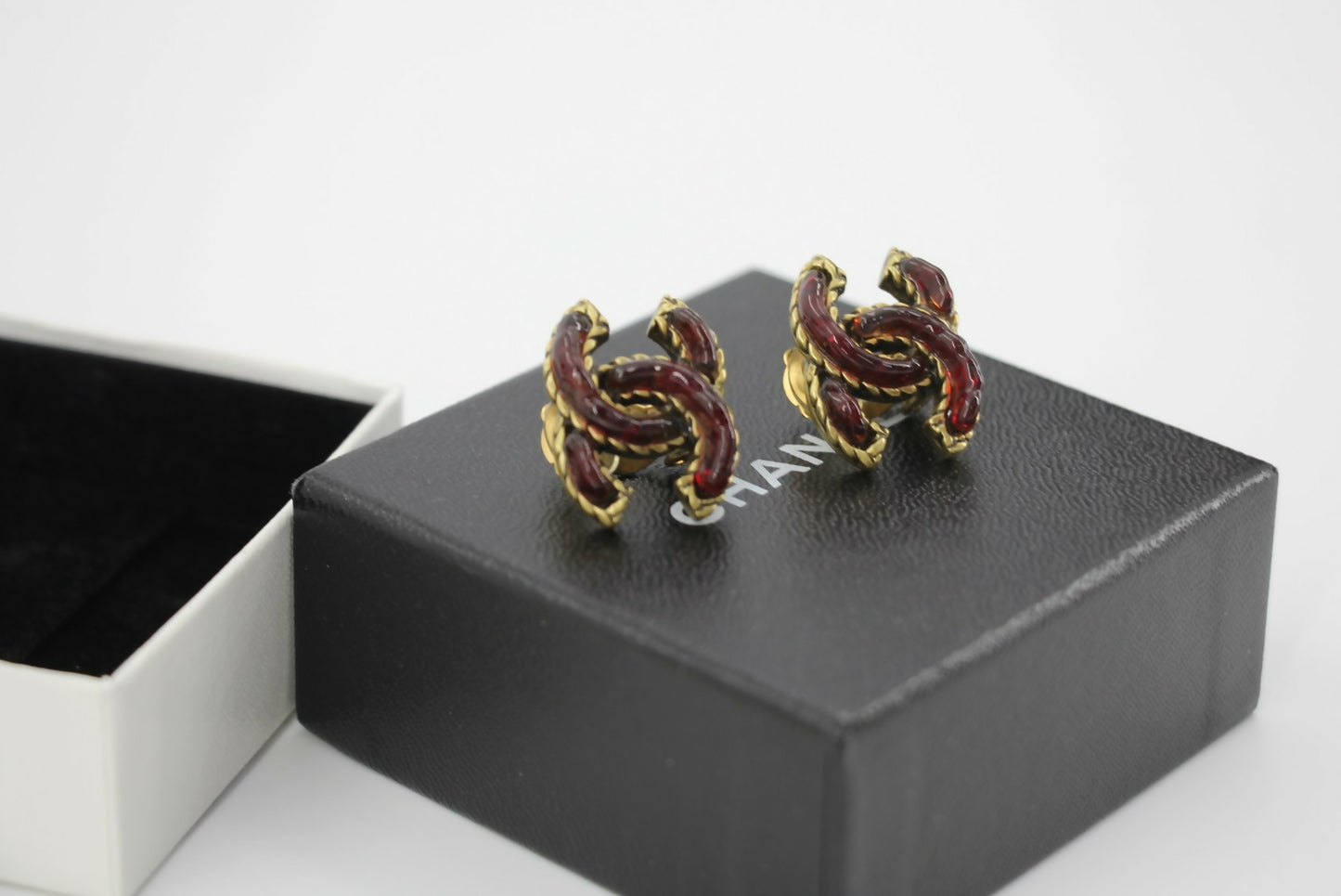 Chanel Vintage 00A Gripoix Resin Maroon Metal CC Earrings