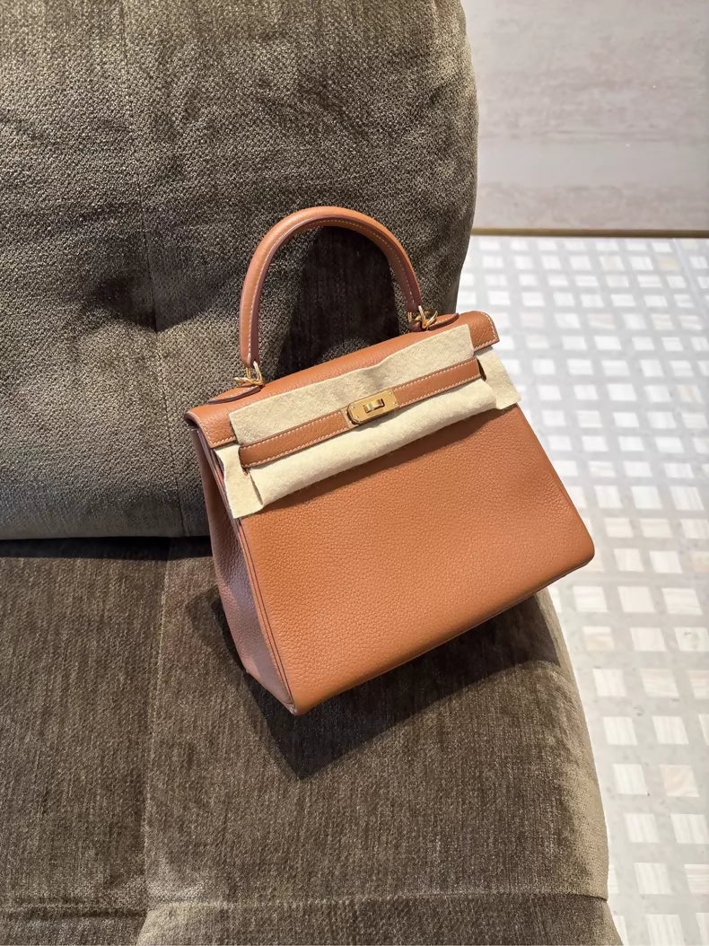 Hermes Kelly 25 gold togo leather gold hardware