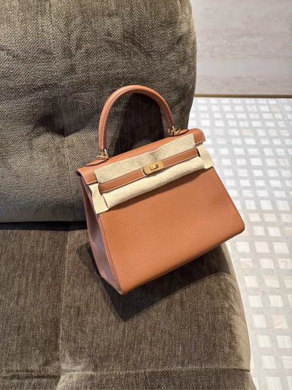 Hermes Kelly 25 gold togo leather gold hardware