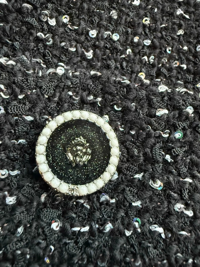 Chanel 25A Black tweed Wool Sequinned Jacket