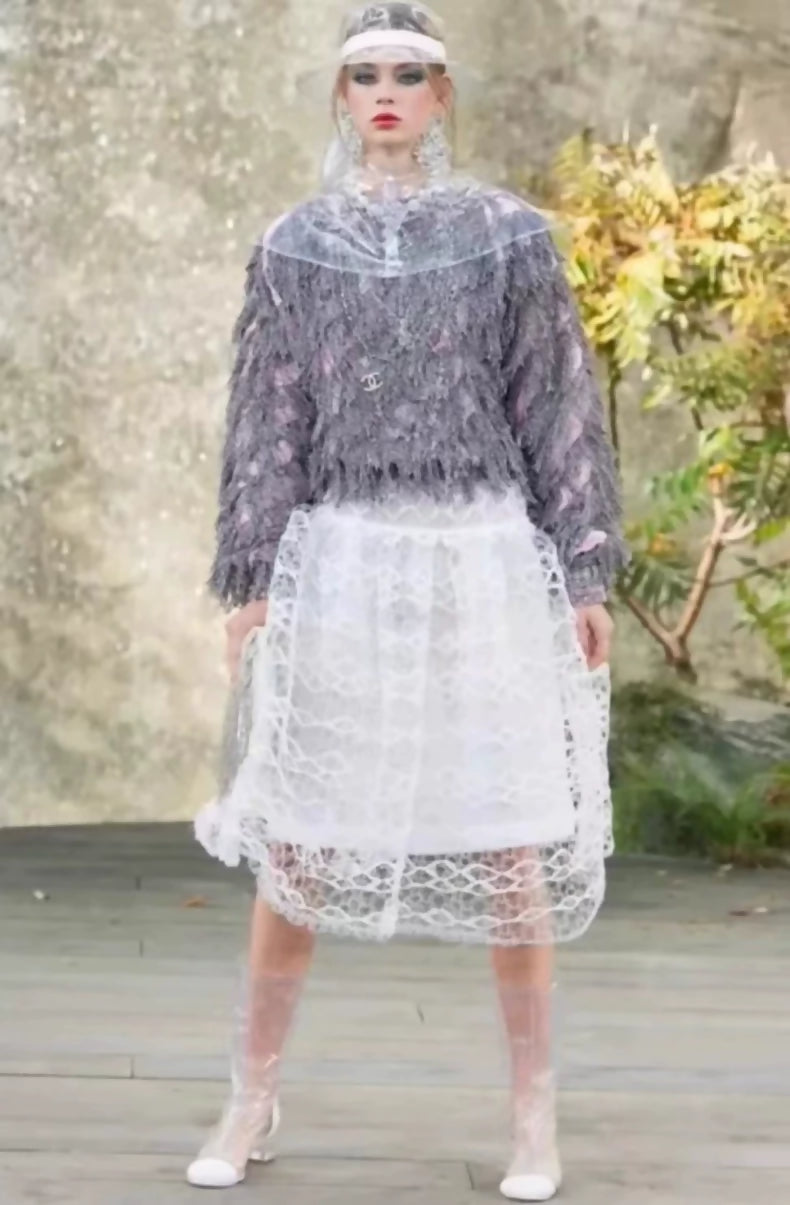 Chanel 18 pink and gray top