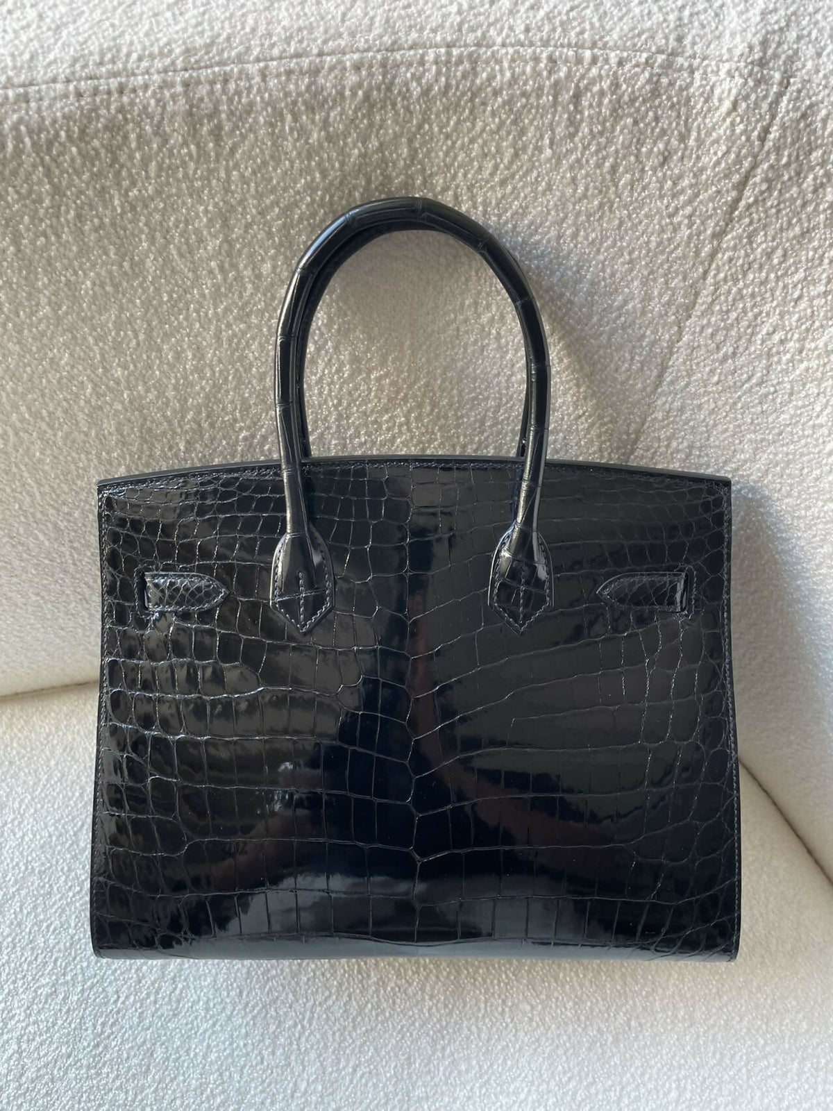 Hermès Birkin 30 Noir / Black Shiny Niloticus Crocodile with Gold Hardware B Stamp