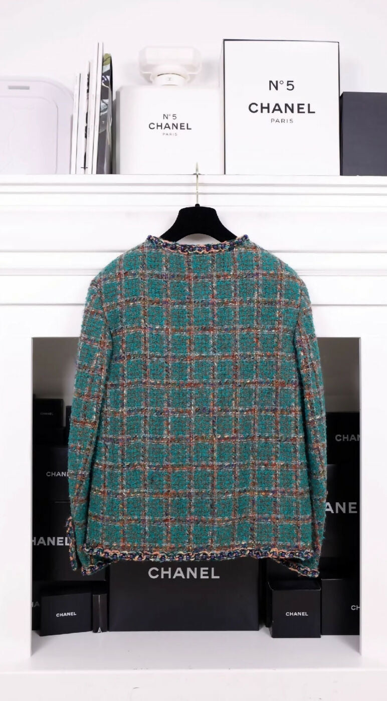 Chanel 23A green tweed two-pocket jacket