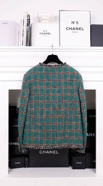 Chanel 23A green tweed two-pocket jacket