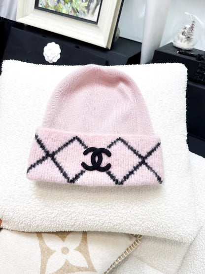 Chanel 24B pink and black cashmere beanie with large double C logo