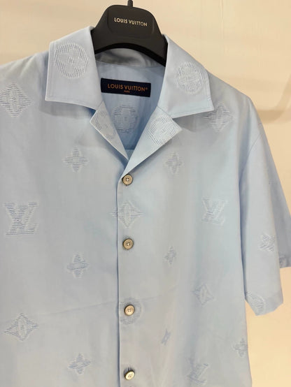 Louis Vuitton 26 MONOGRAM Blue Embossed Logo Short-Sleeve Shirt