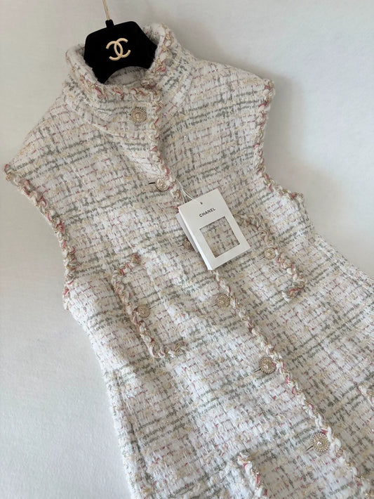 Chanel 25A beige Tweed Vest Jacket dress