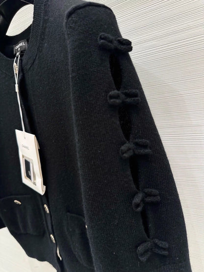Chanel 25k black bow-tie knit cardigan