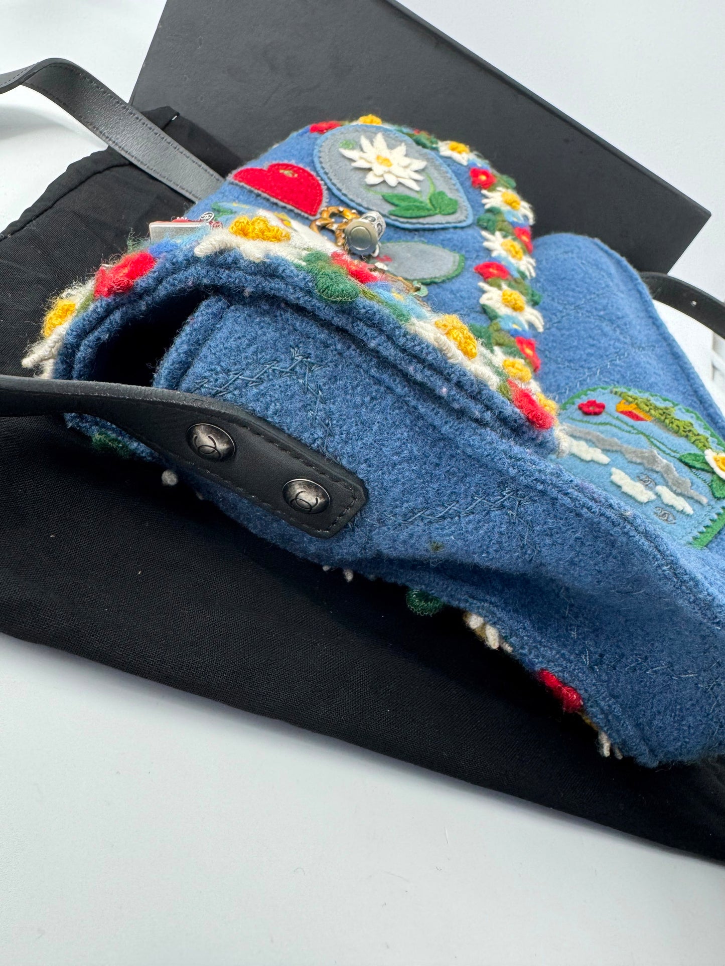 Limited edition Chanel 2015 Blue Fabric Paris-Salzburg Crest Austrian Embroidered Messenger Bag