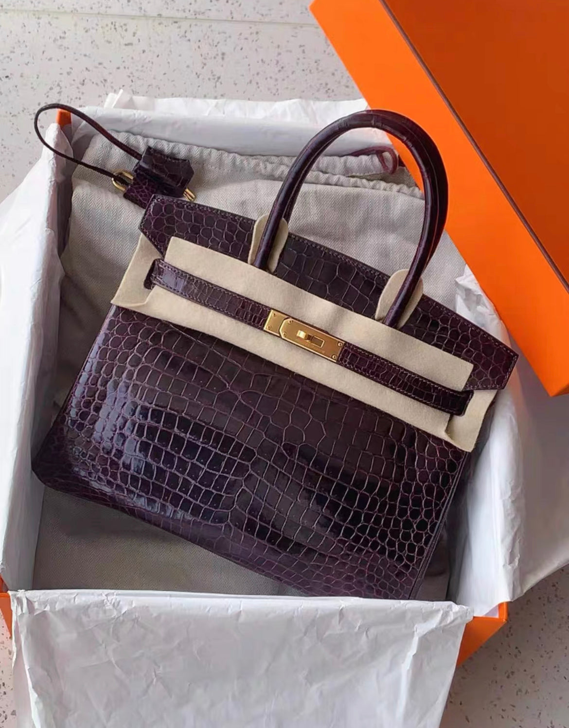 Hermes Birkin 30 Amethyst Shiny Crocodile Alligator Gold Hardware Handbag