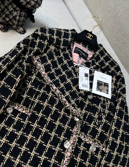 Chanel 21S Black & Beige jacket