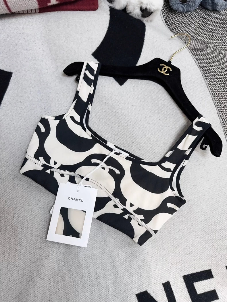 Chanel 21p bra top in wavy stripes
