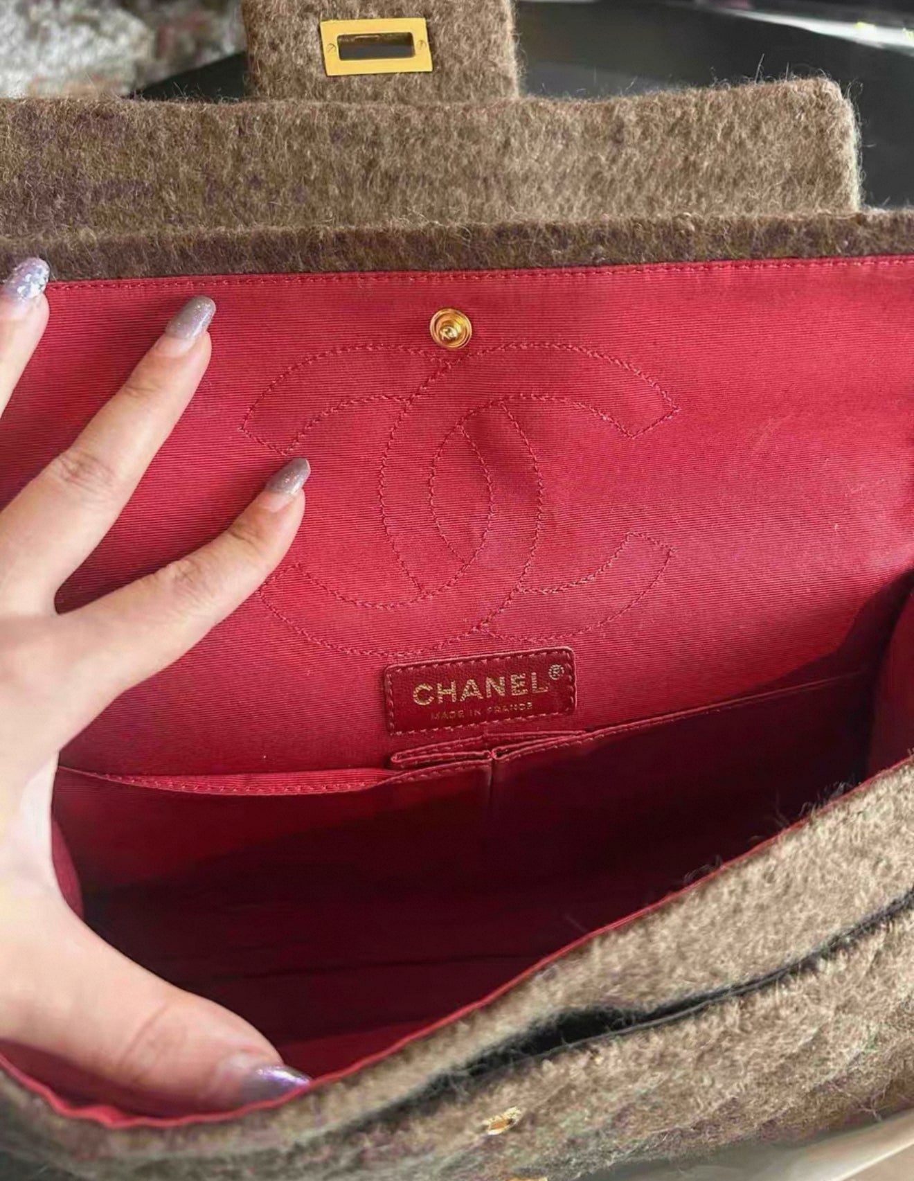 Rare Chanel 2009 Pre-fall Paris Moscow 2.55 badge bag