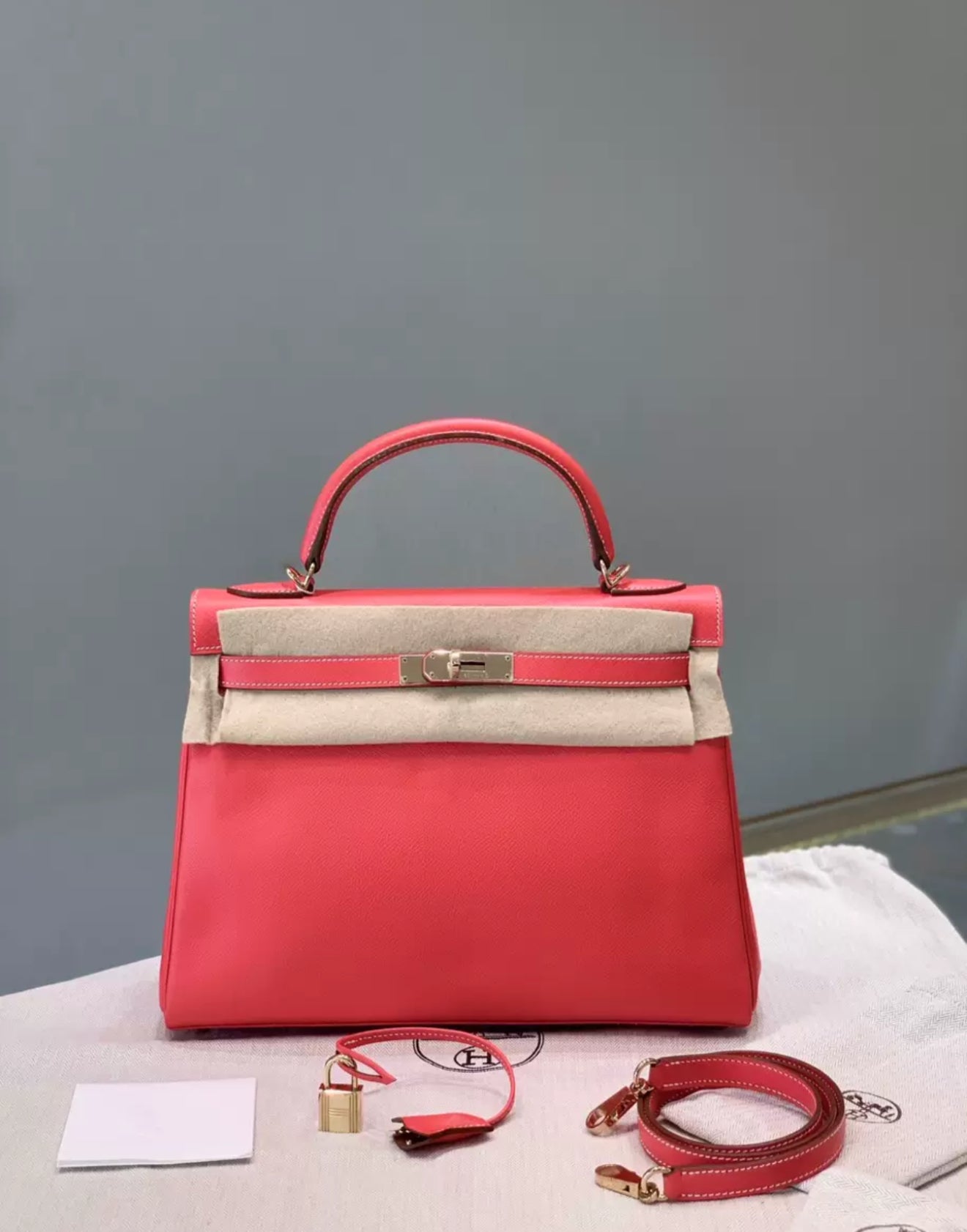 Hermès Kelly 32 Pink Epsom Leather Palladium Hardware