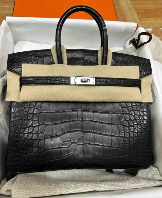 Hermes Birkin 25 Black Matte Alligator Palladium Hardware 2025