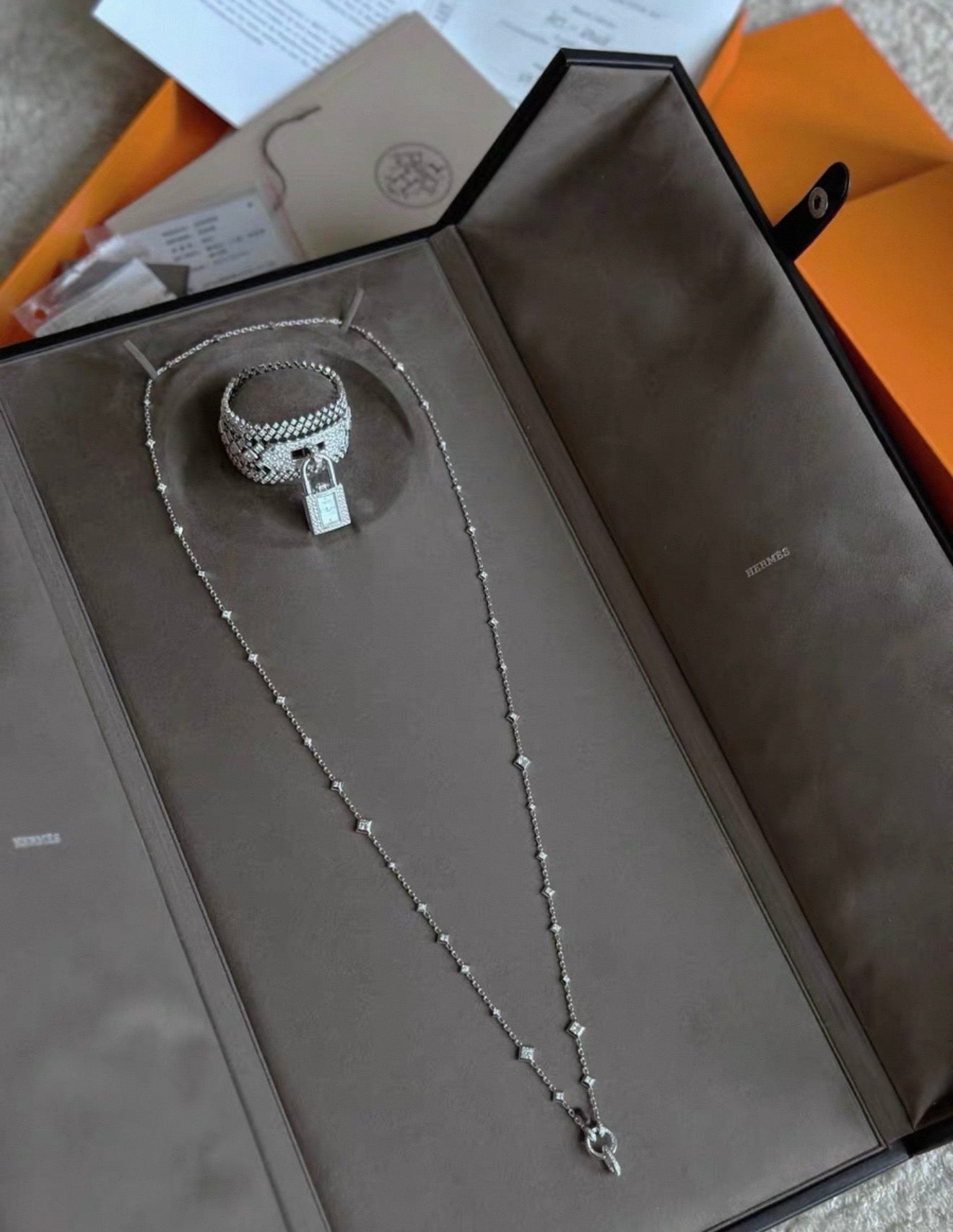 Hermès High Jewellery Kelly Joaillidre 
Bracelet/Watch/Necklace White gold Full Diamonds Himalaya Necklace