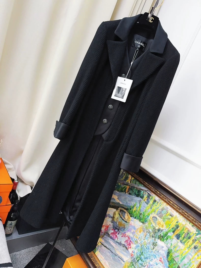 Chanel 18A black long coat