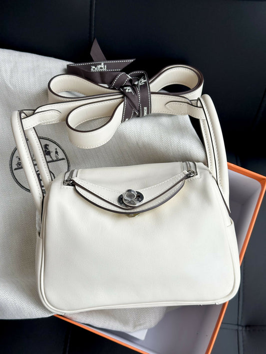Hermès Mini Lindy Cream White with Jaune Citron / Lemon Yellow Interior Special Order (HSS) Swift Leather with Hardware