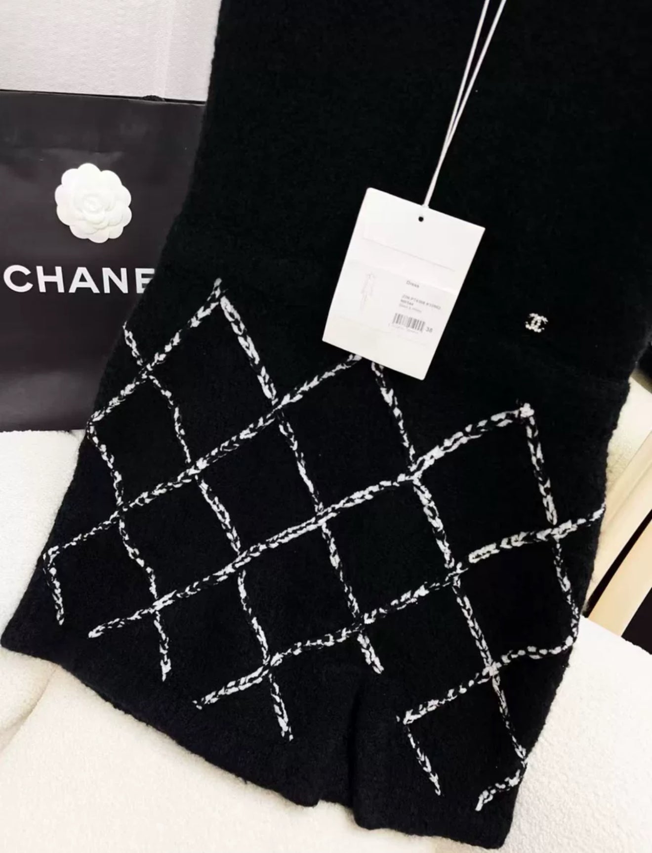 Chanel 23N black & white dress