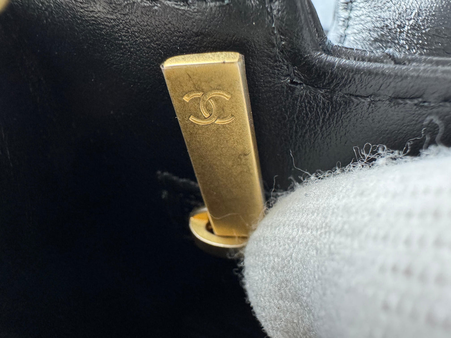 Chanel kelly Bag in Black leather gold hardware