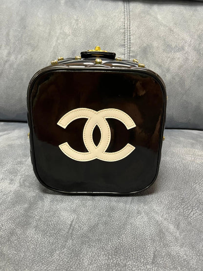 Chanel Rhinestone vanity 1995 A collector piece