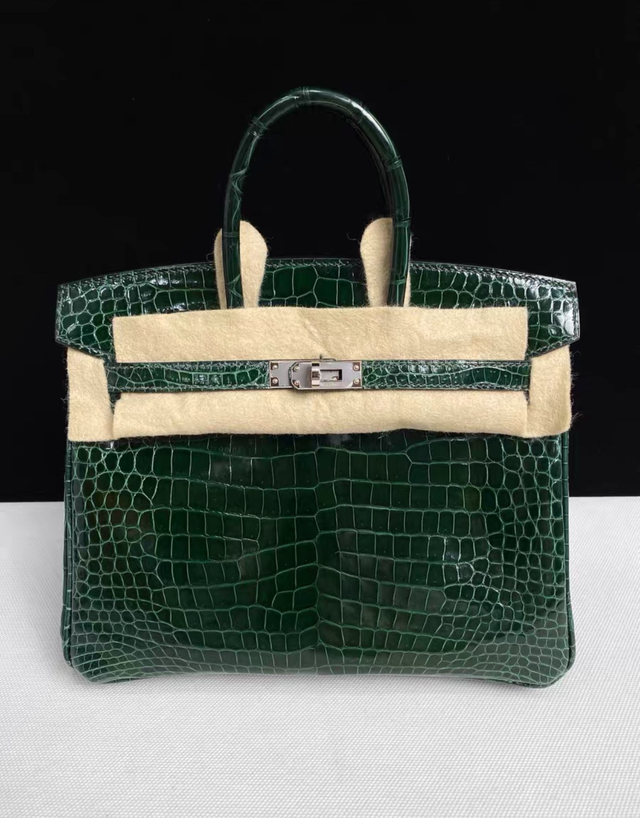 Hermes Birkin 25 shiny green emerald crocodile leather palladium hardware
