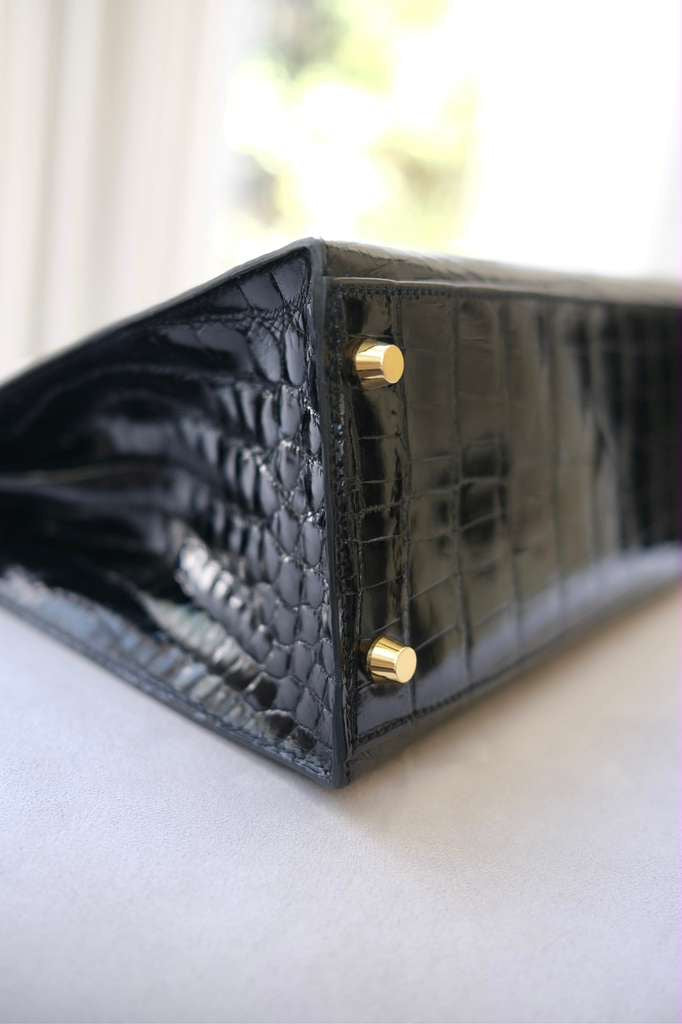 Hermes Kelly 28 Black Shiny Crocodile Leather Gold Hardware
