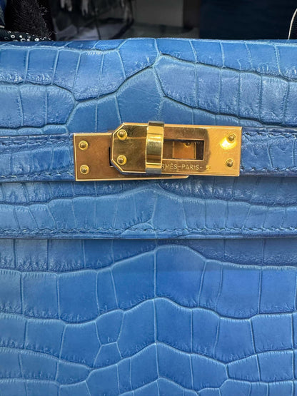 Hermes Kelly 25 Bleu Mykonos Matte Crocodile Leather Gold Hardware