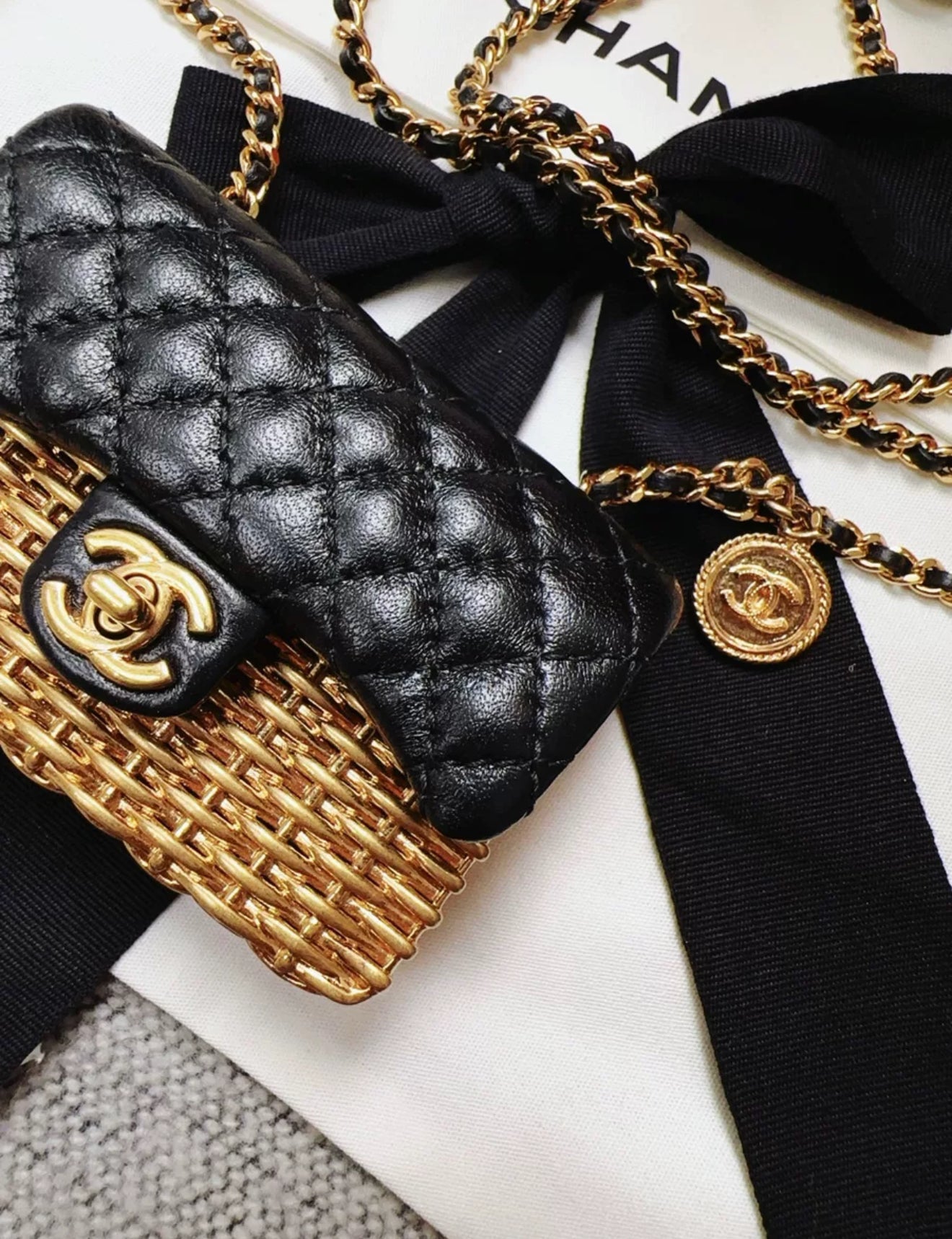 Chanel 23C Gold Metal Woven Chain Bag