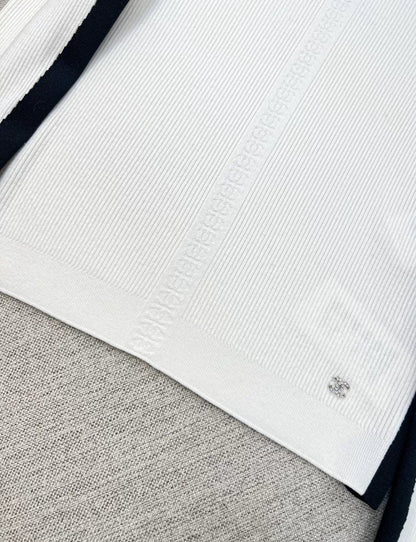 Chanel 23N Coco neige ski series white cashmere top