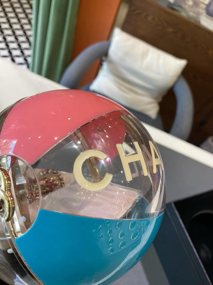 Chanel 2019 Runway White Blue Pink Clear Round Beach Ball Evening Shoulder Bag