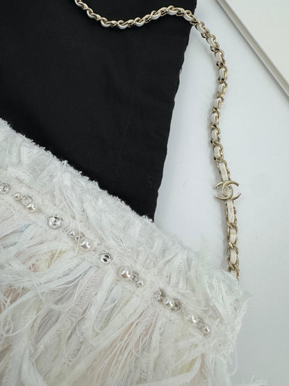 Chanel 25S Embroidered Tweed, Feathers, Imitation Pearls & Gold-Tone Metal Clutch in White