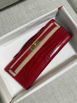 Hermes Kelly Cut Braise shiny porosus gold hardware