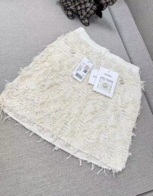 Chanel 21S ecru tweed skirt