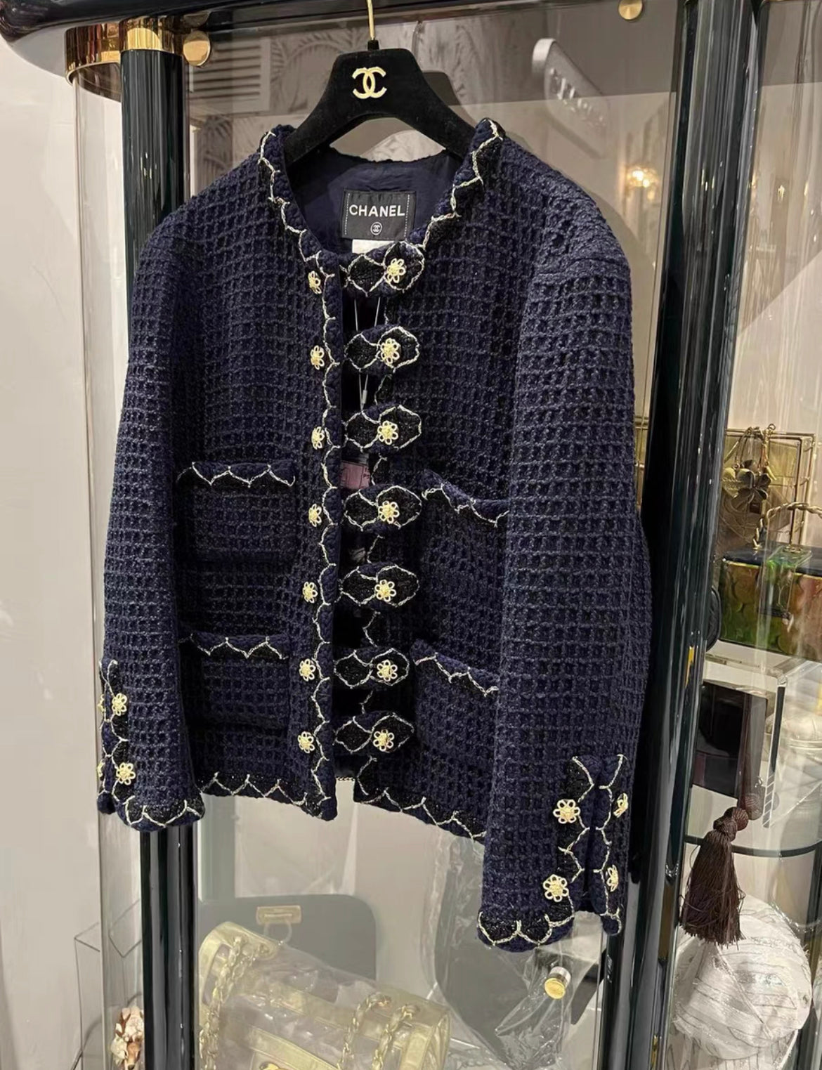 CHANEL 15A METIERS D'ART SALZBURG NAVY BLUE TWEED JACKET size 44