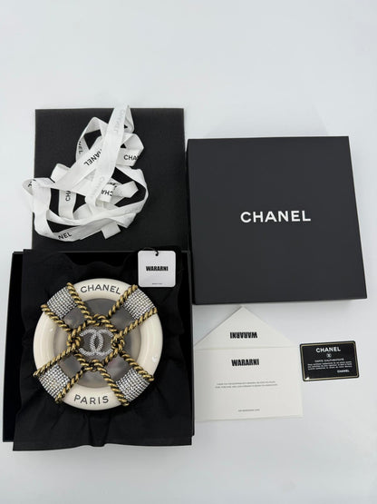 Chanel White Strass and Resin Nautical Wheel Minaudière Bronze Hardware, 2018 Métiers D'art
