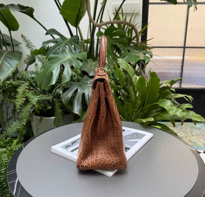 Hermès Kelly 35 Gold Matte Crocodile Palladium Hardware
