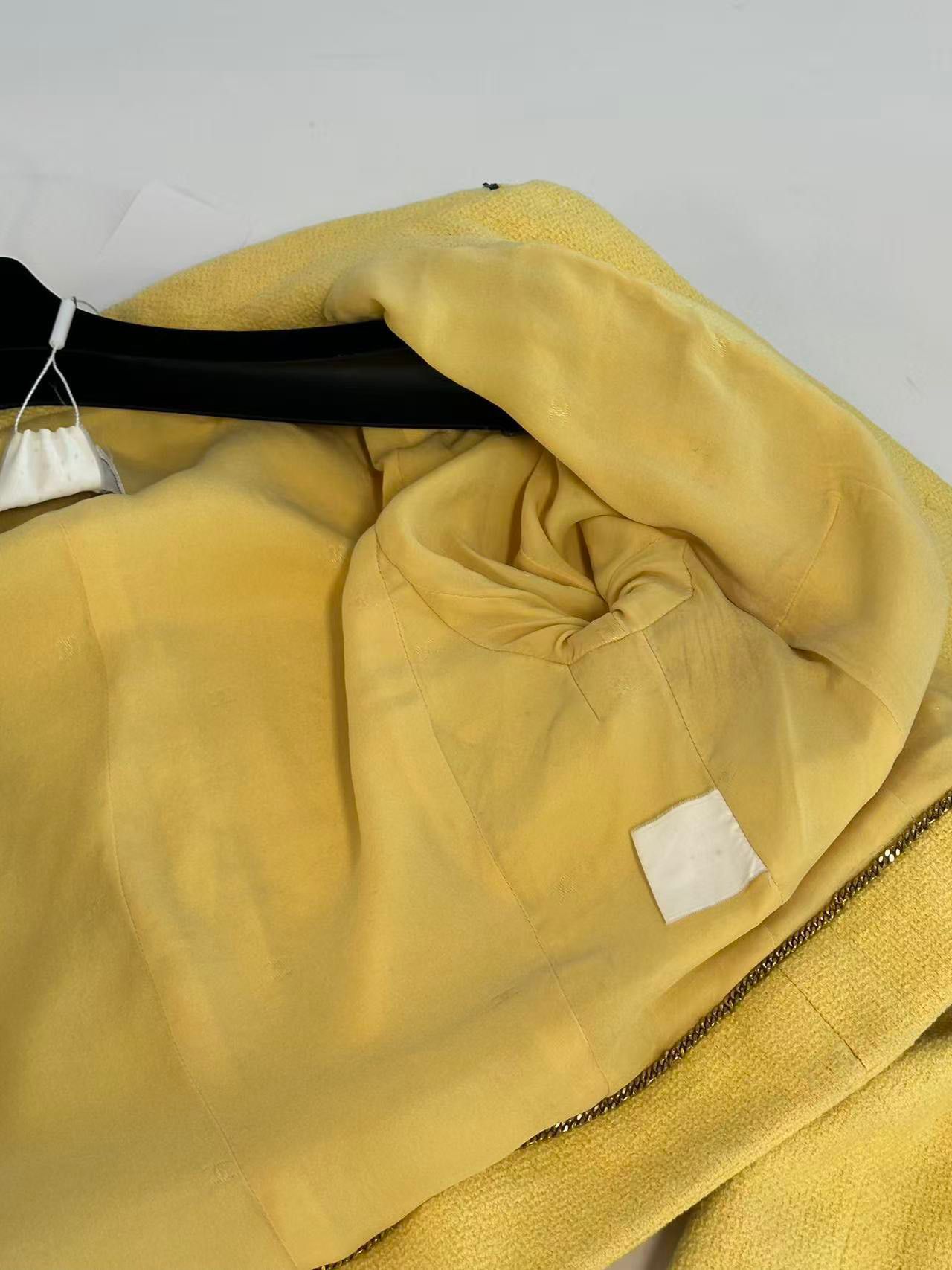 Chanel 1995 yellow jacket Barbie collection