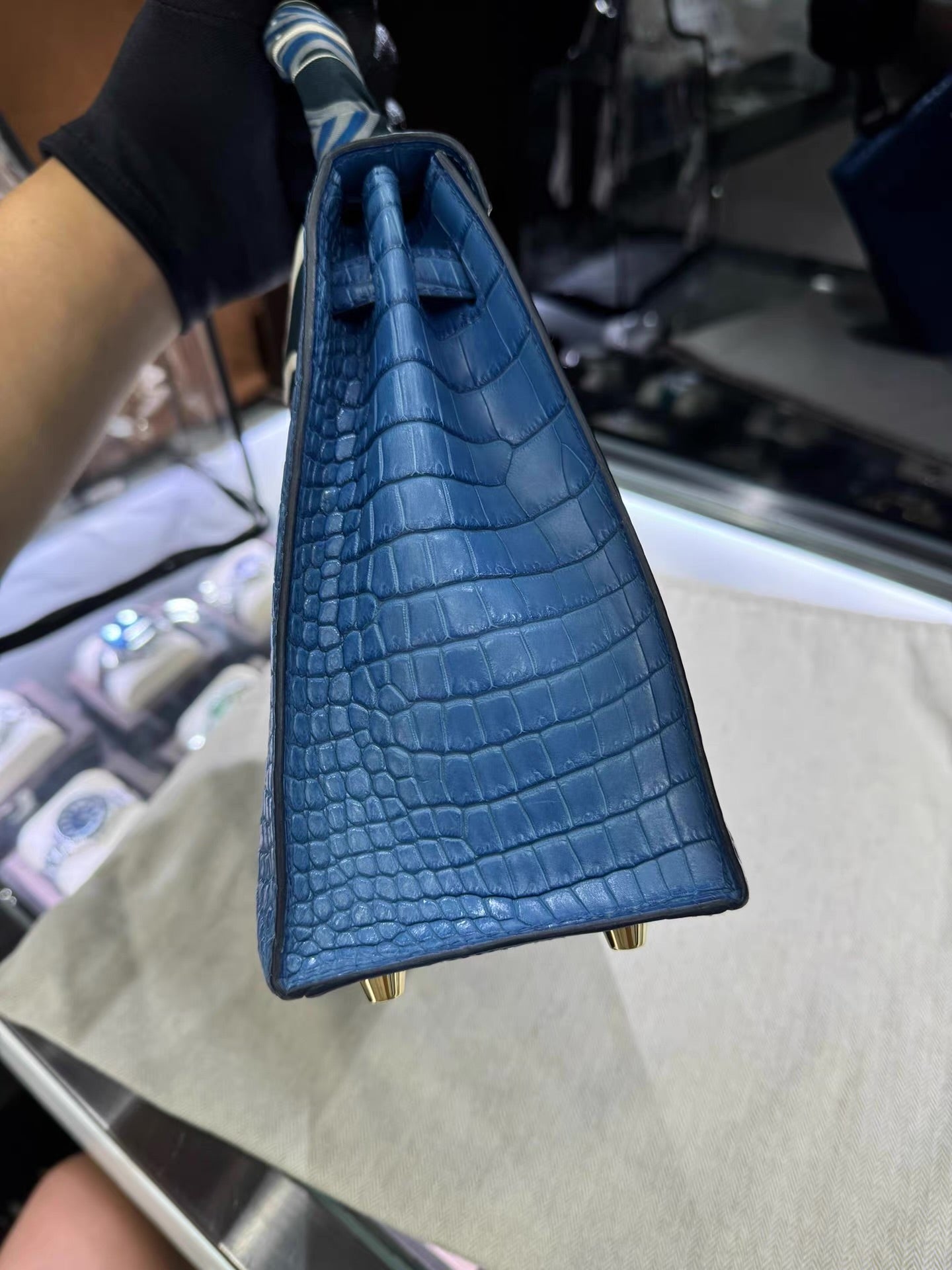 Hermes Kelly 25 Bleu Mykonos Matte Crocodile Leather Gold Hardware