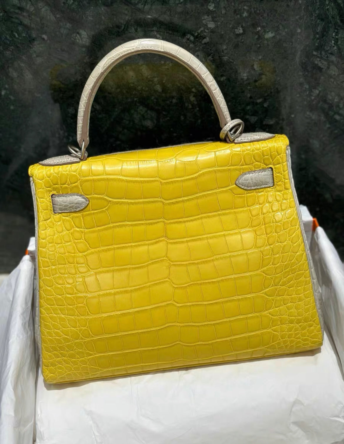 Hermes Kelly 28 Yellow Matte Alligator with Brushed Palladium Hardware