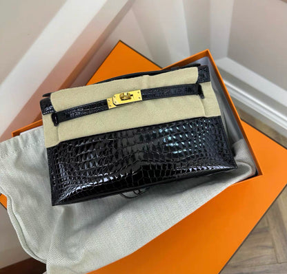 Hermès Kelly Pochette Black Shiny Porosus Crocodile Gold Hardware