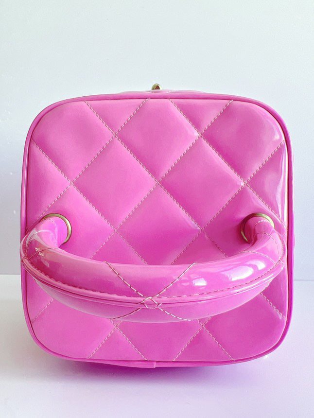 CHANEL 1995 Vintage "Barbie" Heart-Mirror Vanity Case Bag in pink