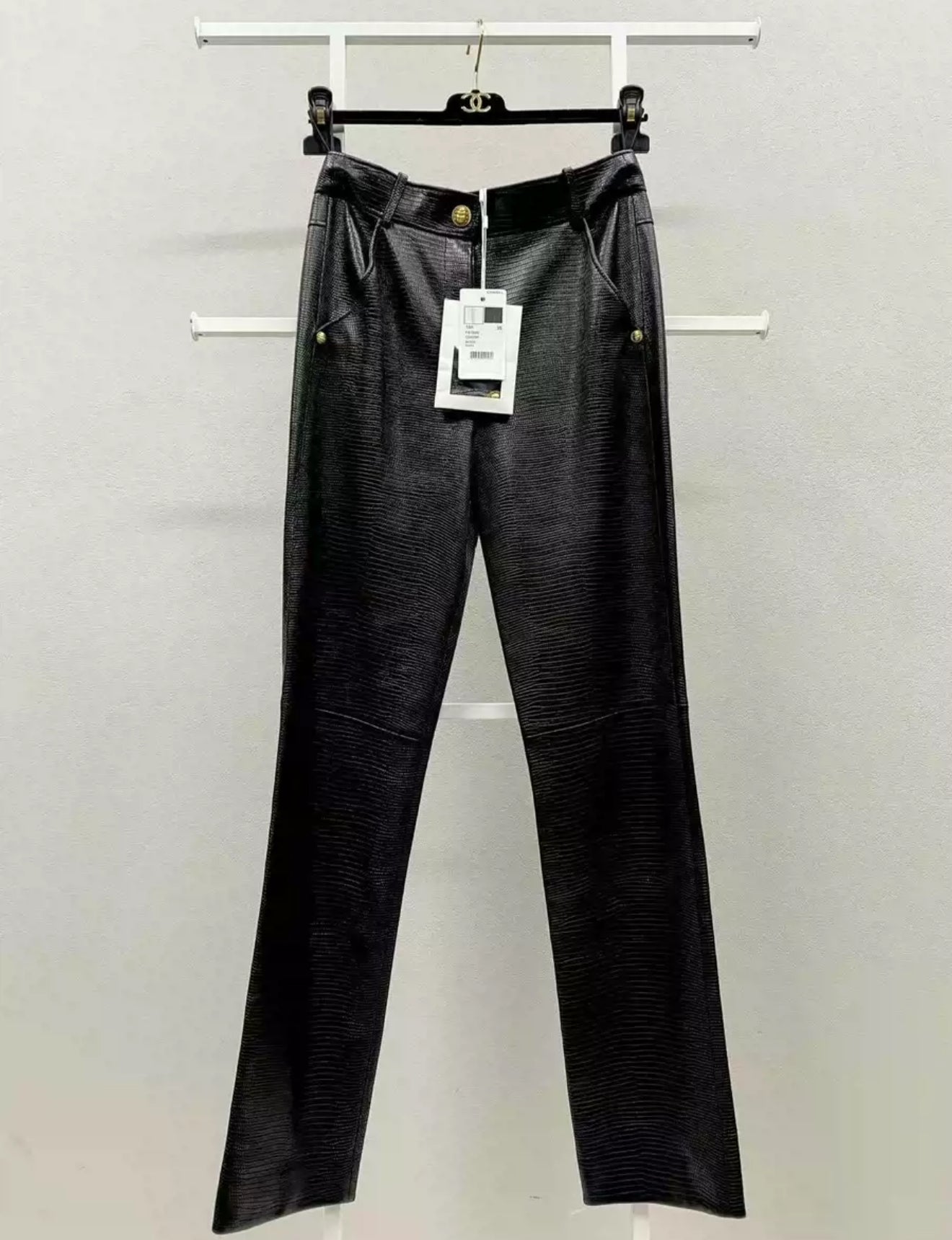 Chanel 19A Black Leather Pants – Wararni.com