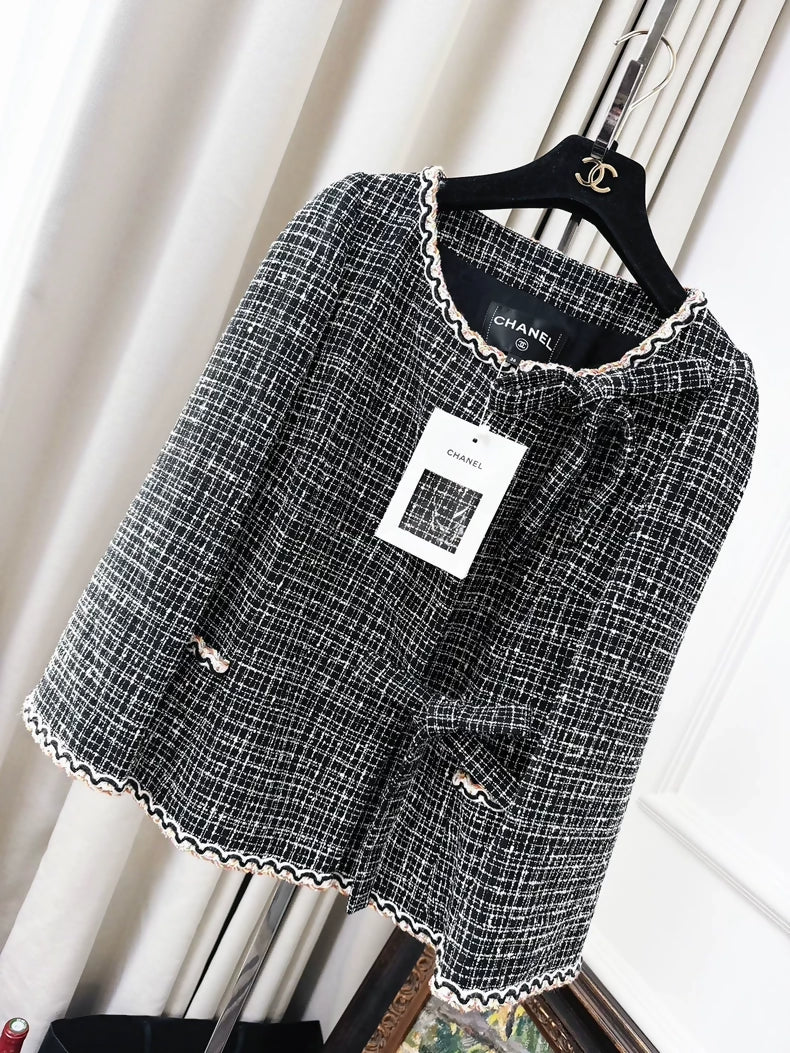 Chanel 25C black and white jacket